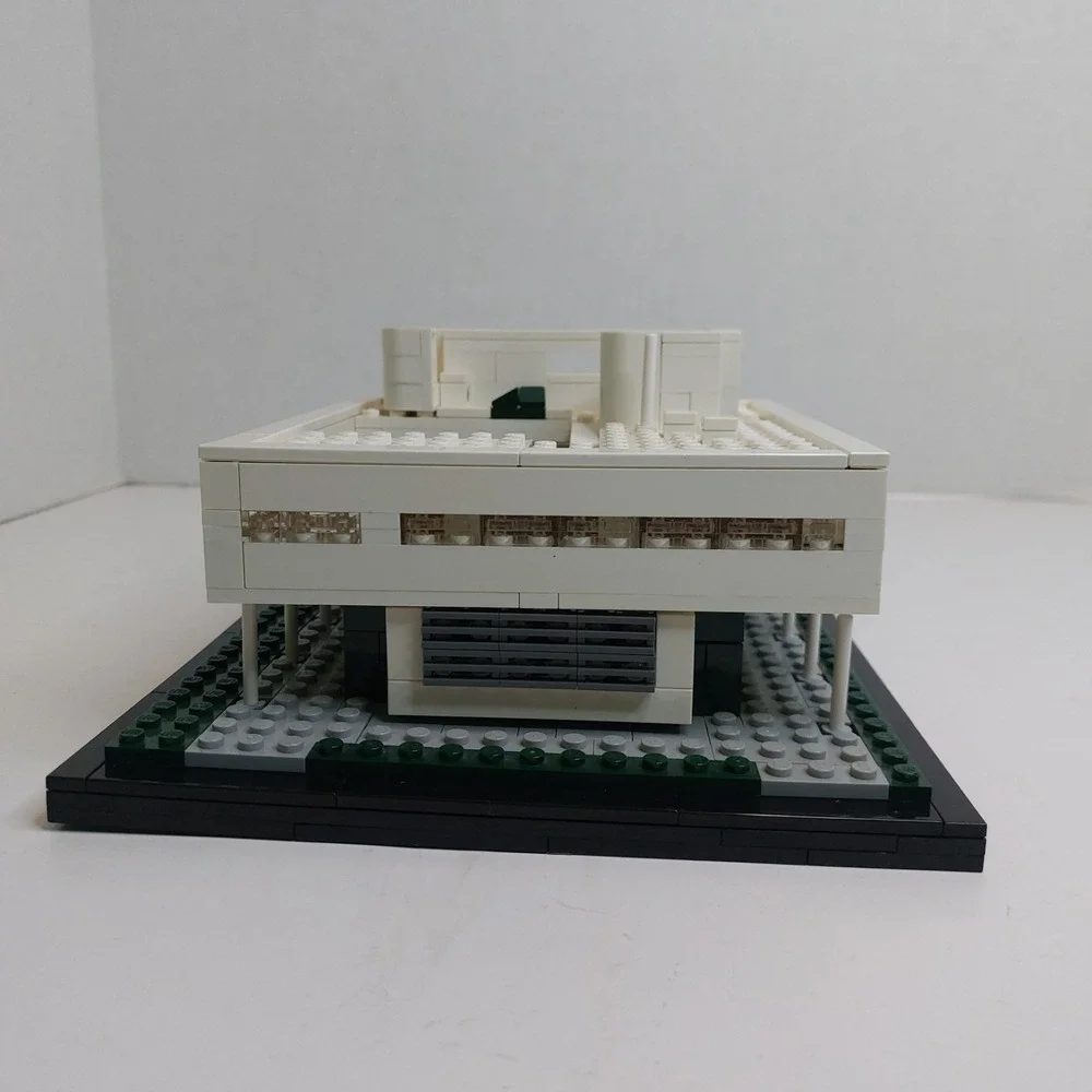 LEGO Architecture Villa Savoye 21014 Complete Display Model No Box Manual